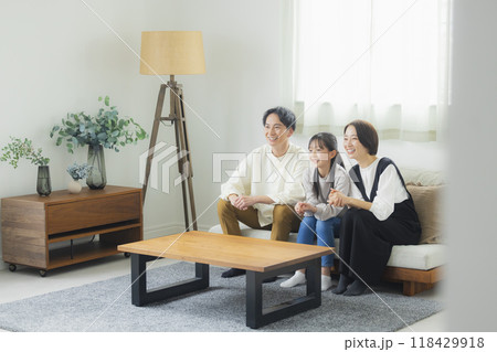 家族の楽しいイメージ 家族の楽しいイメージ 118429918