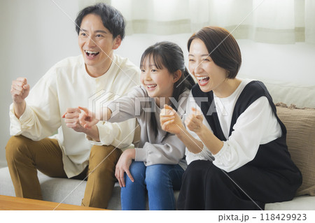 家族の楽しいイメージ 家族の楽しいイメージ 118429923