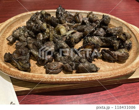 地鶏のもも焼き 地鶏のもも焼き 118431086