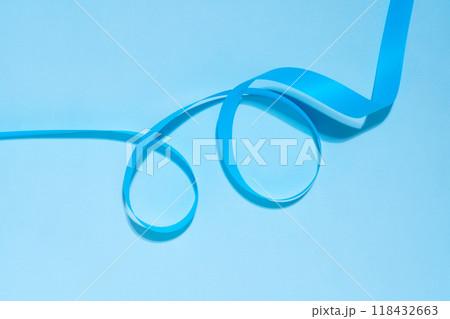 青色のリボン 118432663