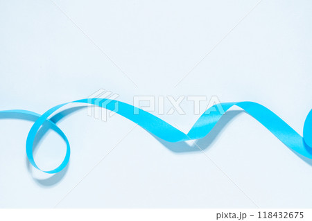 青色のリボン 118432675