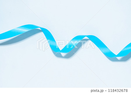 青色のリボン 118432678