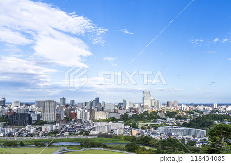仙台城跡（青葉城）から見た秋の仙台市街　俯瞰　仙台市青葉区 118434085