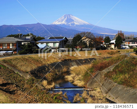 冬の三島市梅名から見える富士山　12月富士山2009三島市梅名H4.3 118436571