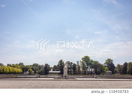 晴天のフォンテーヌブロー城 晴天のフォンテーヌブロー城 118438783