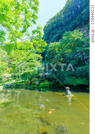 夏のおのころ池 宮崎県高千穂町 夏のおのころ池 宮崎県高千穂町 118440231