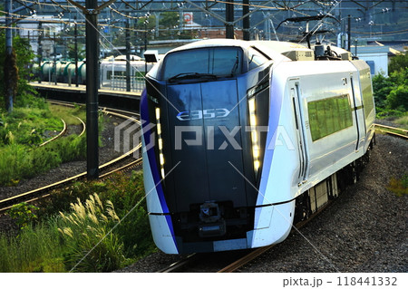 猿橋駅に通過するE353系 猿橋駅に通過するE353系 118441332