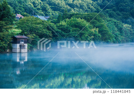 【犀川】川霧の漂う犀川【東筑摩郡生坂村】 118441845