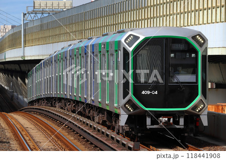 ［C］大阪メトロ中央線／ゆめはんな線400系電車 118441908