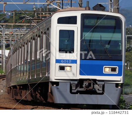 ［SI］西武池袋線6000系電車（快速：東京メトロ副都心線直通） 118442731