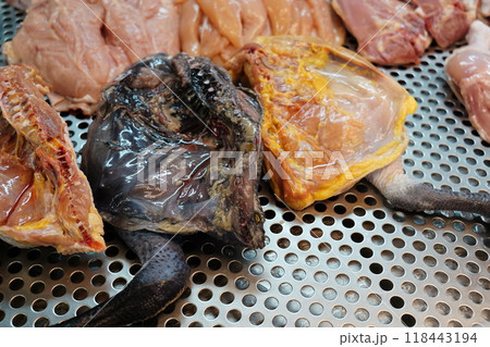 鶏 チキン ニワトリ 118443194