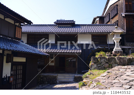 古い町が再現された馬籠宿 118443532