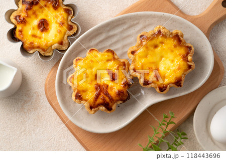 エッグタルト ポルトガル ポルトガル人 118443696