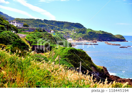 笠島海水浴場周辺を望む(新潟県柏崎市)【2024.9】 笠島海水浴場周辺を望む(新潟県柏崎市)【2024.9】 118445194