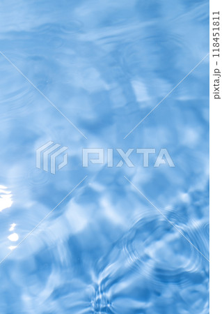 ひんやりとした水面 夏色のイメージ ひんやりとした水面 夏色のイメージ 118451811