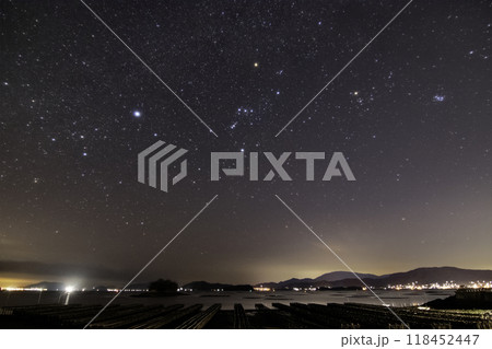 瀬戸内の冬の星景 オリオン座とおうし座 瀬戸内の冬の星景 オリオン座とおうし座 118452447