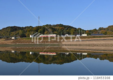 水面鏡のことでん 118453108
