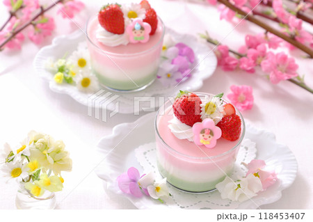 おひな祭り かわいい3色プリン 3色ゼリー おひな祭り かわいい3色プリン 3色ゼリー 118453407