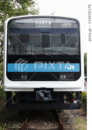 東京総合車両センター正門前にて保管中の209系試作車 118456176