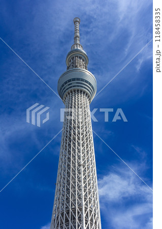 青空と東京スカイツリー 118458335