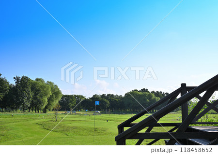 パークゴルフ場　見晴台からの眺め 　真夏の風景　 118458652