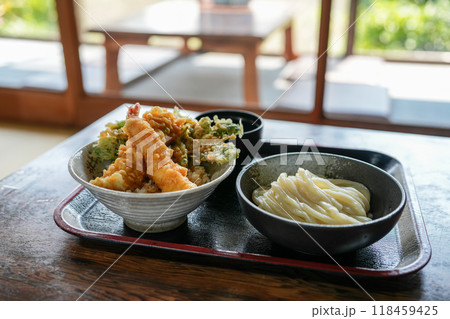 天丼とうどんのセット 118459425