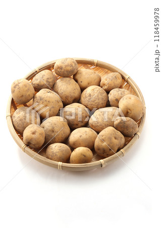 新鮮なじゃがいも 新鮮なじゃがいも 118459978