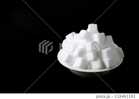 山盛り角砂糖 118461191