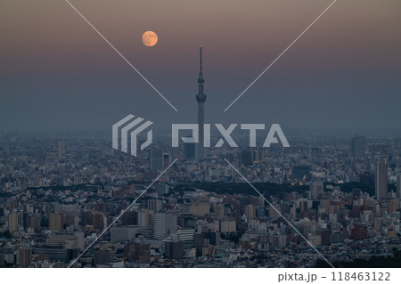 《東京都》中秋の名月とスカイツリー・東京のお月見・2024年9月17日 118463122