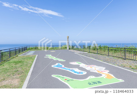 北海道根室市　本土最東端　夏の納沙布岬の風景 118464033