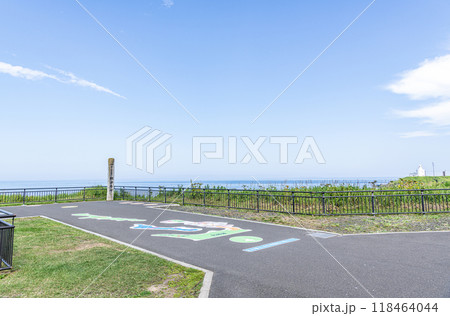 北海道根室市　本土最東端　夏の納沙布岬の風景 118464044