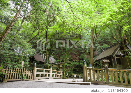 《多度大社・本殿前》三重県桑名市多度町 118464500