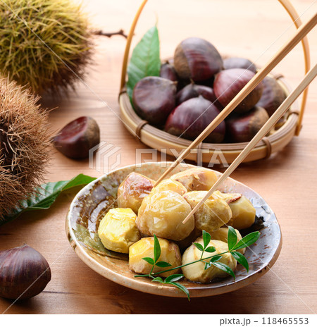 秋の味覚 ゆで栗 ( むき栗 ) 秋の味覚 ゆで栗 ( むき栗 ) 118465553
