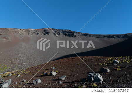 富士山の噴火口　宝永第一火口 118467847