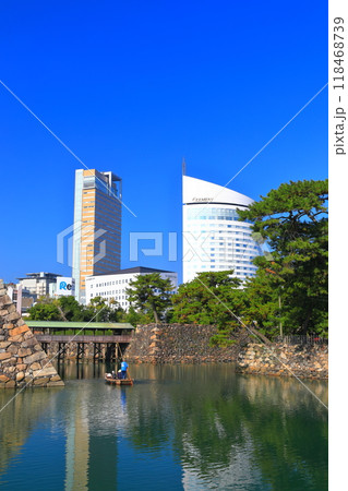 【香川県】玉藻公園からのサンポート高松 【香川県】玉藻公園からのサンポート高松 118468739