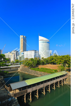 【香川県】玉藻公園からのサンポート高松 【香川県】玉藻公園からのサンポート高松 118468747