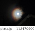 満月に照らされる夜空 118470900