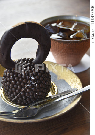 高岡大仏を模したケーキ 118472936