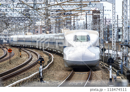 浜松駅に入線するこだま号(ひかり号) 浜松駅に入線するこだま号(ひかり号) 118474511