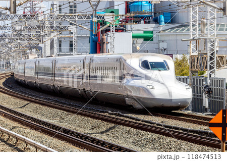 浜松駅に入線するこだま号（ひかり号） 118474513