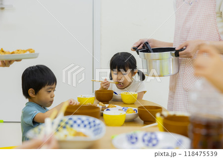 食育　調理実習イメージ　　　 118475539
