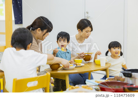 子ども食堂イメージ 118475609