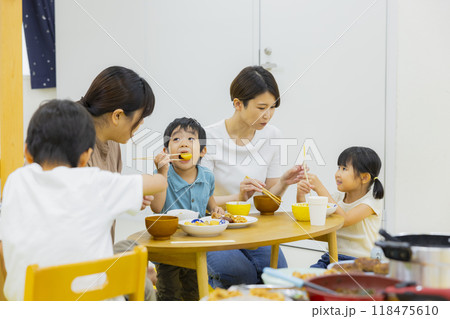 子ども食堂イメージ 118475610