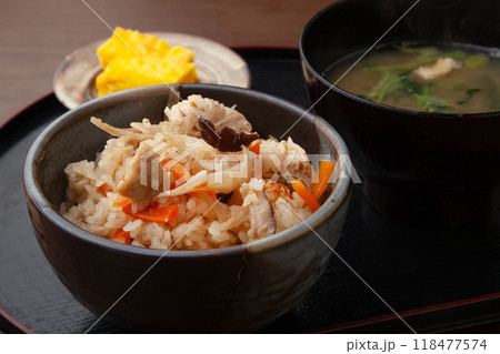 鳥牛蒡ご飯 鳥牛蒡ご飯 118477574