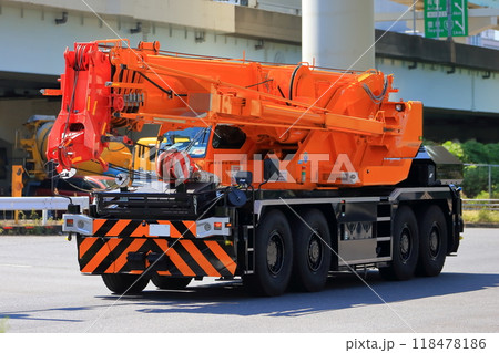 ラフテレーンクレーン イメージ ラフテレーンクレーン イメージ 118478186