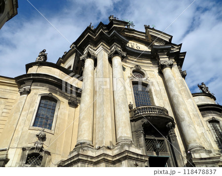 Facade of the building of the cathedral Dominican Church 118478837