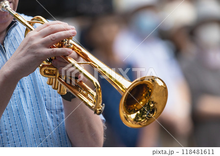 仙台ジャズフェスティバル 勾当台公園でのトランペット演奏 仙台ジャズフェスティバル 勾当台公園でのトランペット演奏 118481611