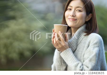 40代女性のビューティー 118483635