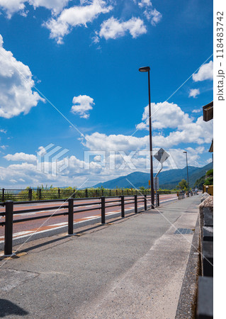 滋賀県高島市の白髭神社まで真夏のドライブデート 118483742