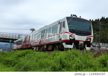 山田線を走行中の観光列車ひなび(陽旅) 山田線を走行中の観光列車ひなび(陽旅) 118484197